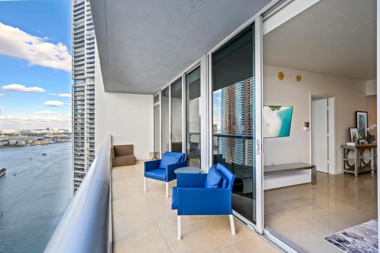 Icon Brickell Residences Miami Exterior photo